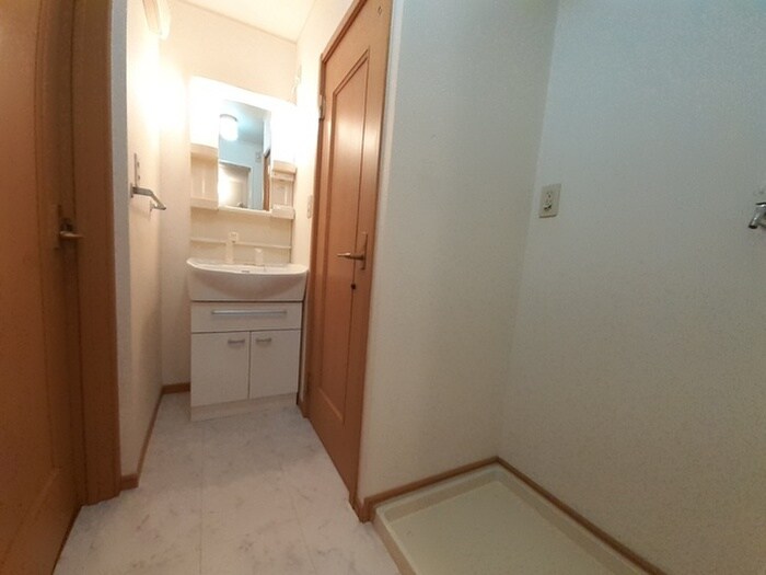 物件内観写真9　(洗面)