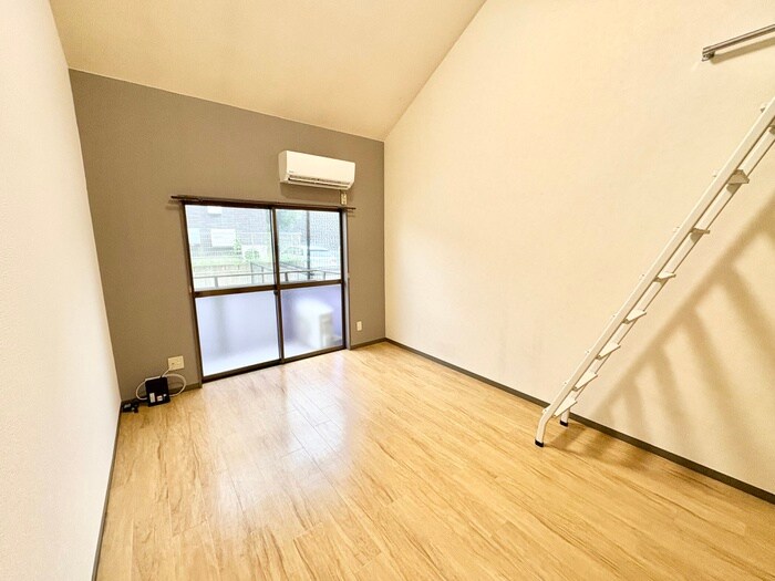 物件内観写真8　(居室)