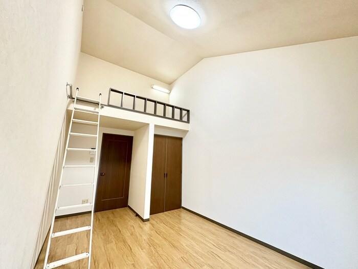 物件内観写真9　(居室)