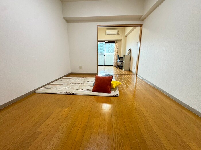 物件内観写真6　(居室)