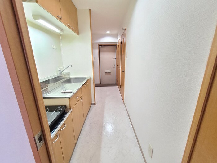 物件内観写真14　(廊下)