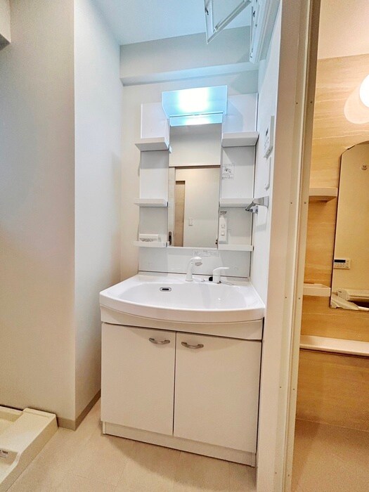 物件内観写真11　(洗面)