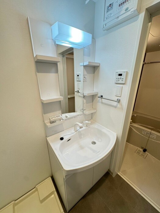 物件内観写真12　(洗面)