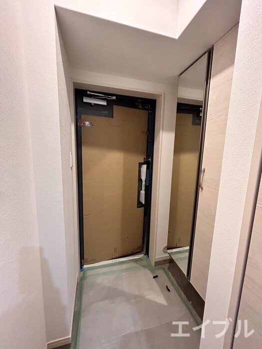 物件内観写真12　(玄関)