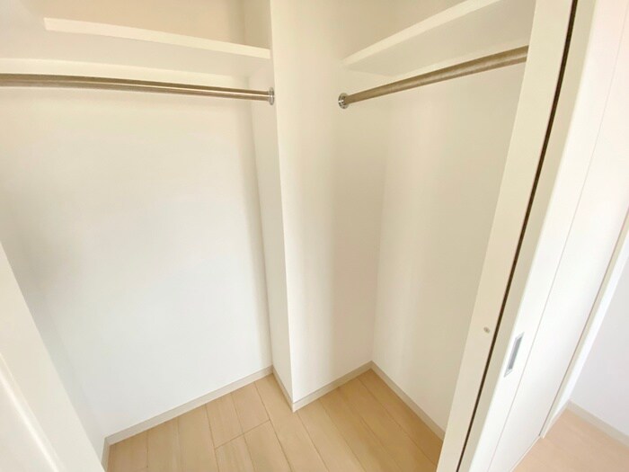 物件内観写真12　(収納)