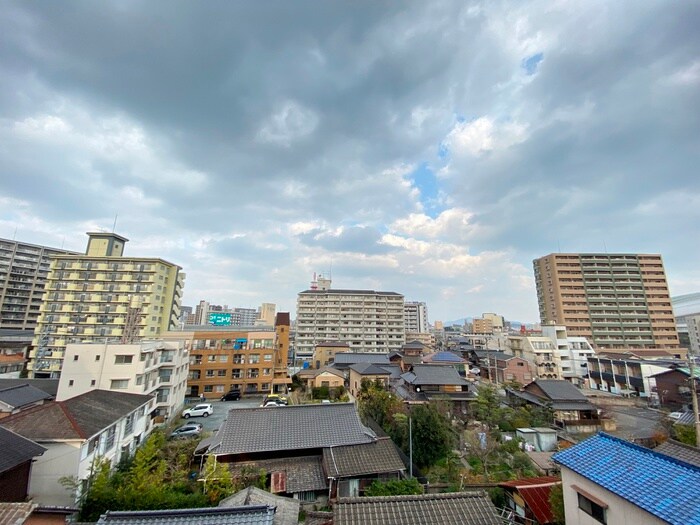 物件内観写真14　(室内からの展望)