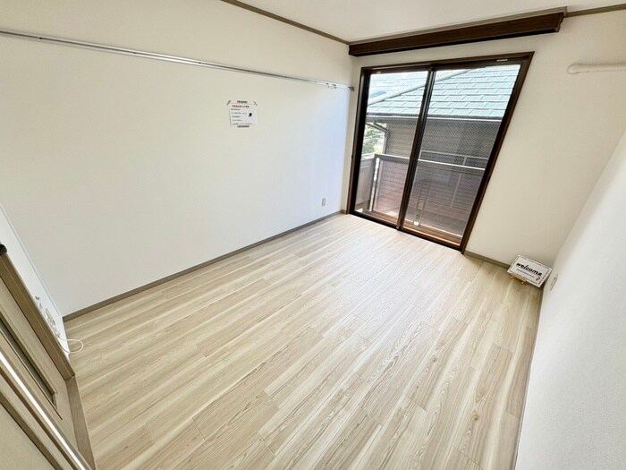 物件内観写真4　(居室)