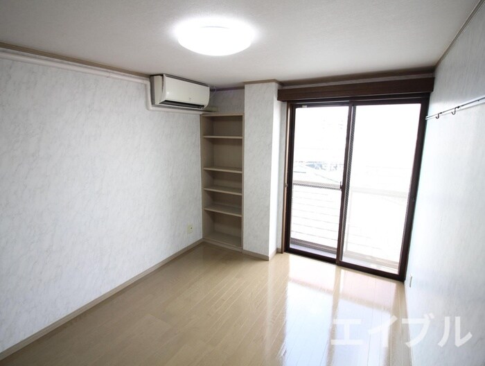 物件内観写真6　(居室)