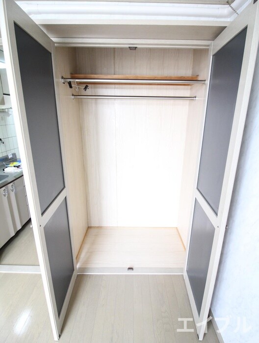 物件内観写真11　(収納)