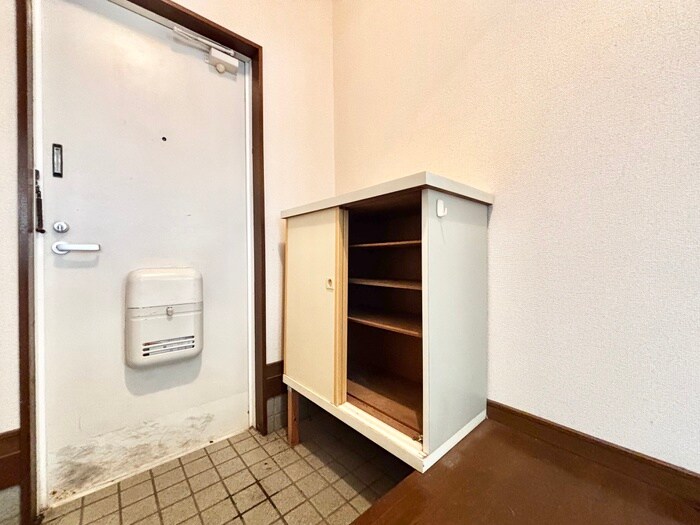 物件内観写真12　(靴箱)