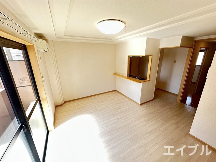 物件内観写真8　(居室)