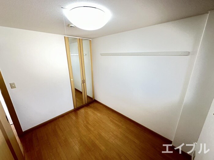物件内観写真13　(居室)