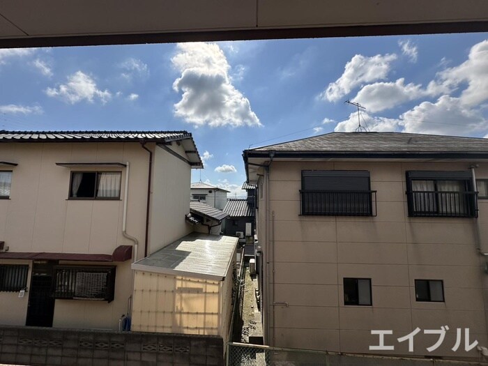 物件内観写真17　(室内からの展望)