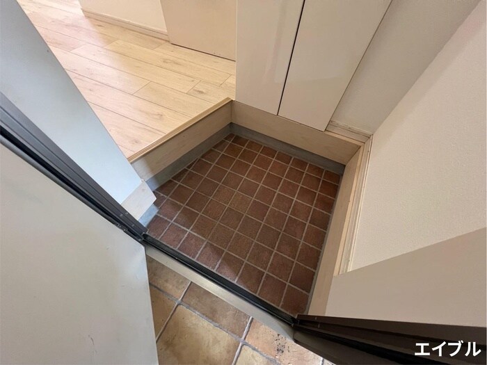 物件内観写真14　(玄関)