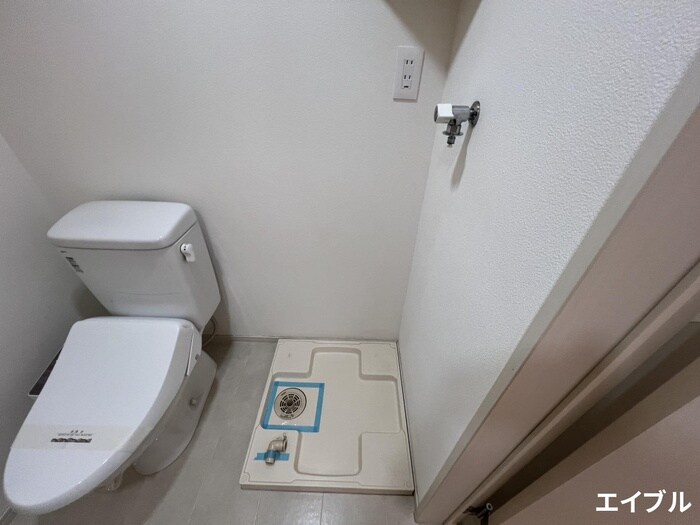 物件内観写真19　(洗濯機置場)