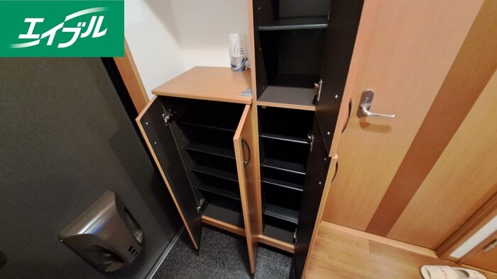 物件内観写真16　(靴箱)