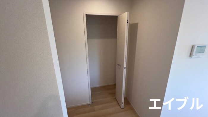 物件内観写真13　(収納)