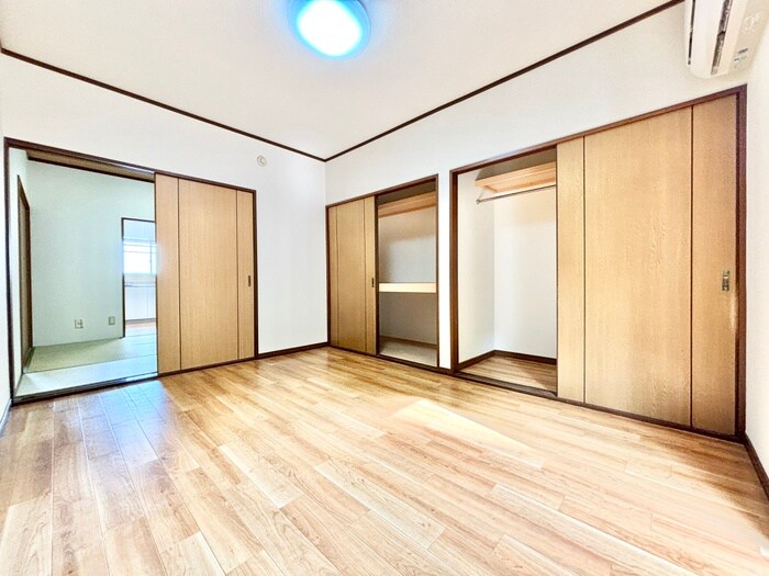 物件内観写真5　(居室)