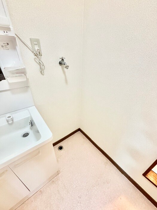 物件内観写真20　(洗濯機置場)