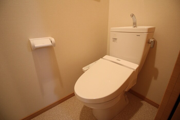 物件内観写真11　(トイレ)
