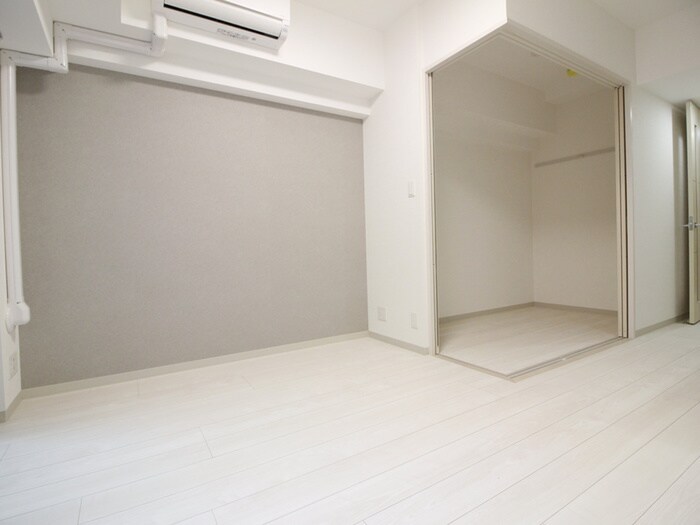 物件内観写真3　(居室)