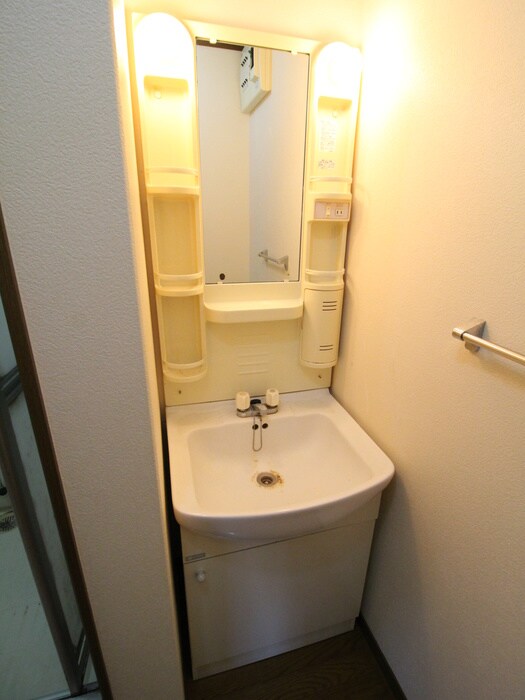 物件内観写真10　(洗面)