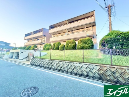 メゾン和白丘外観写真