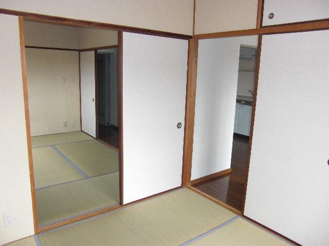 物件内観写真12　(居室)