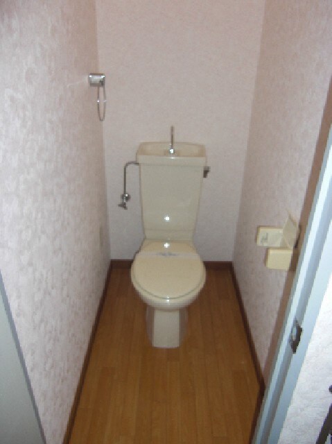 物件内観写真15　(トイレ)