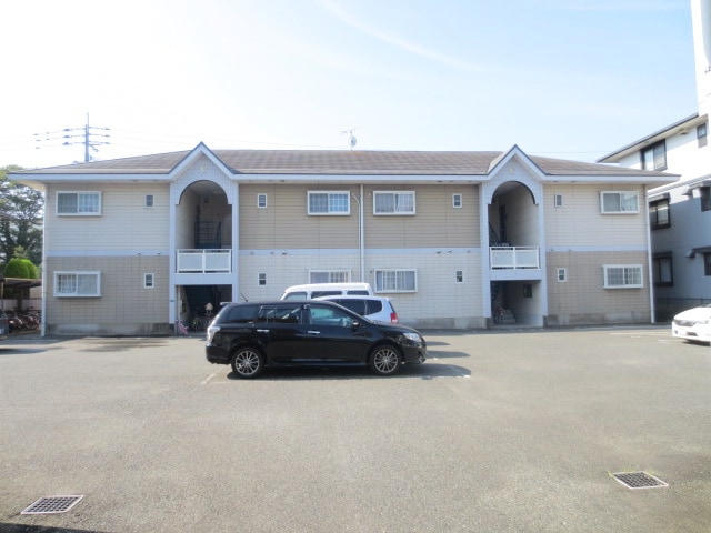 物件外観写真2　(駐車場)