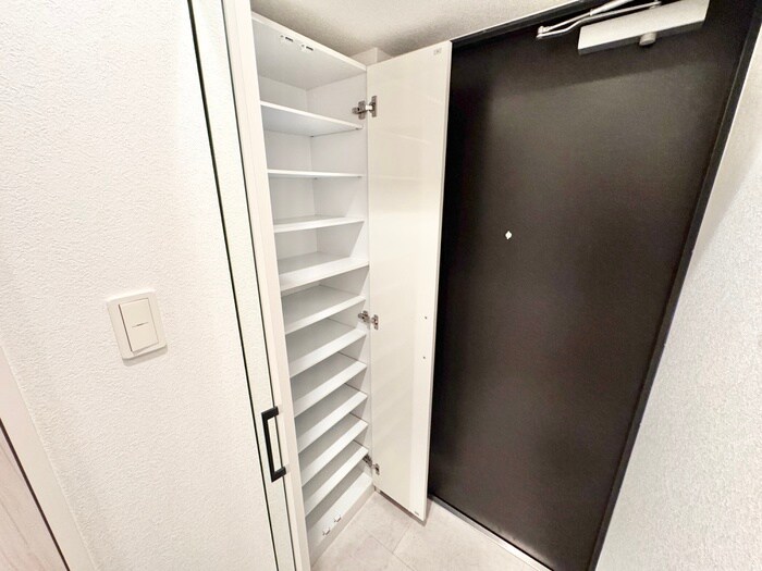 物件内観写真13　(靴箱)