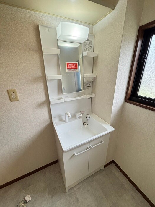 物件内観写真7　(洗面)