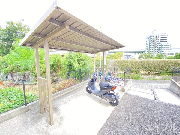 駐輪場