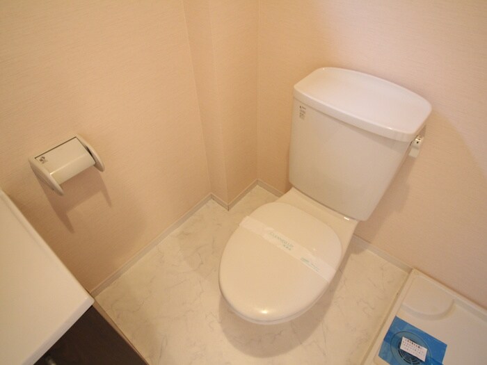 物件内観写真14　(トイレ)