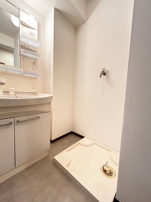 物件内観写真9　(洗濯機置場)