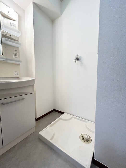 物件内観写真9　(洗濯機置場)