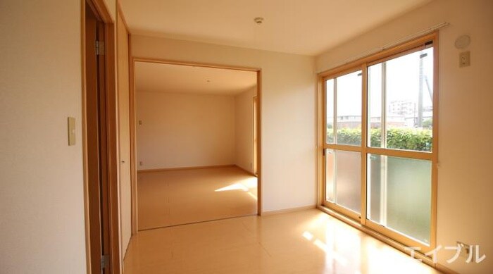 物件内観写真9　(居室)