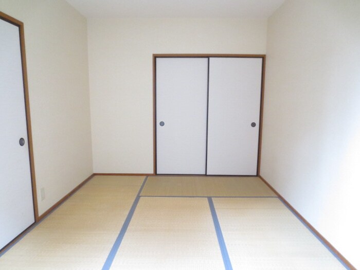 物件内観写真6　(居室)