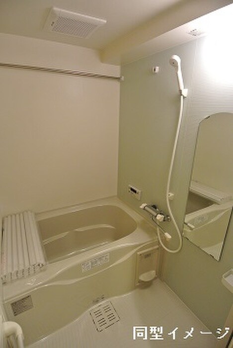 物件内観写真12　(バス／シャワールーム等)