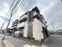シャーメゾン境川