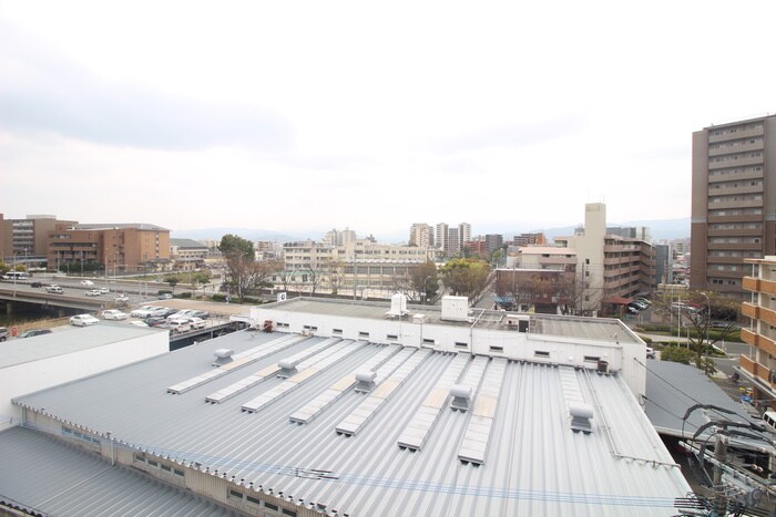 物件内観写真17　(室内からの展望)