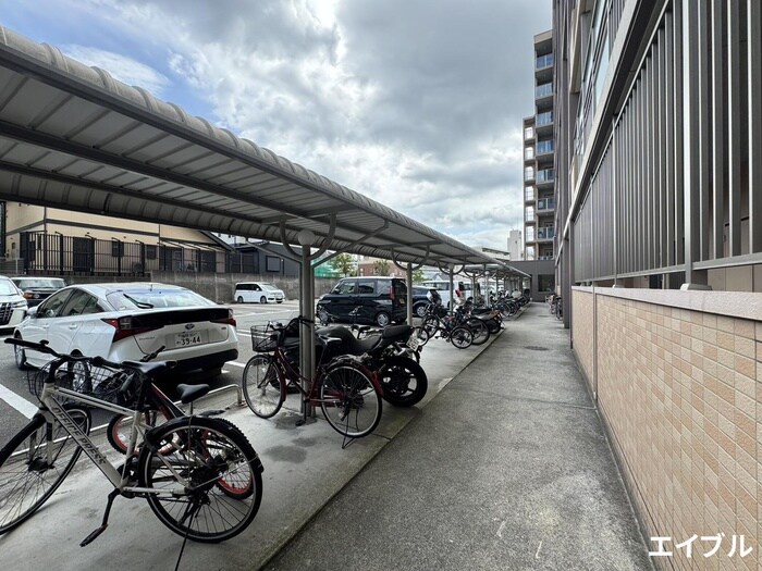 物件外観写真3　(駐輪場)