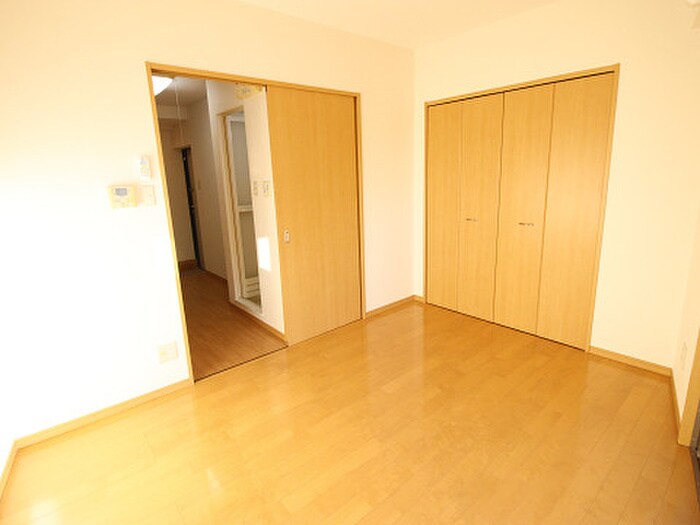 物件内観写真7　(居室)