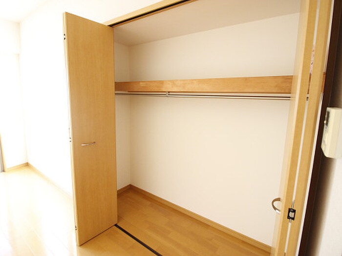 物件内観写真11　(収納)