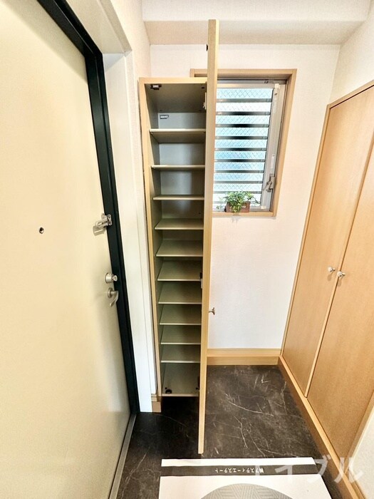 物件内観写真14　(靴箱)