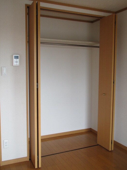 物件内観写真6　(収納)