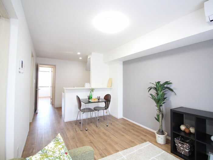 物件内観写真5　(居室)