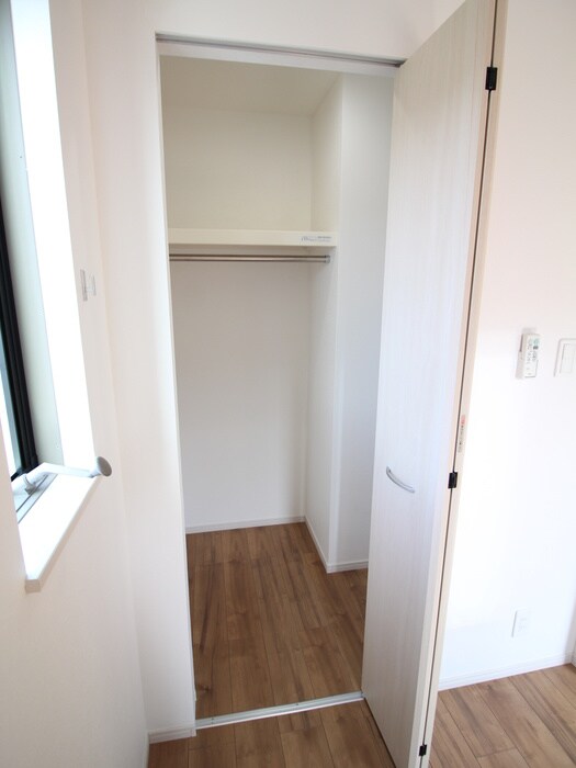 物件内観写真17　(収納)