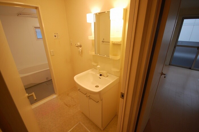 物件内観写真11　(洗面)