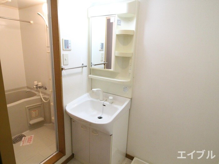 物件内観写真11　(洗面)